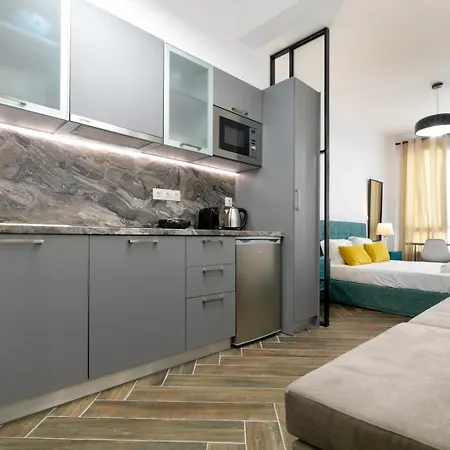 Vibrant Close To Panepistimio Metro-zaloggou Str Apartment